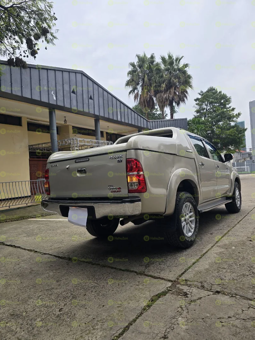 2014 Model-Toyota Hilux Double -Cap