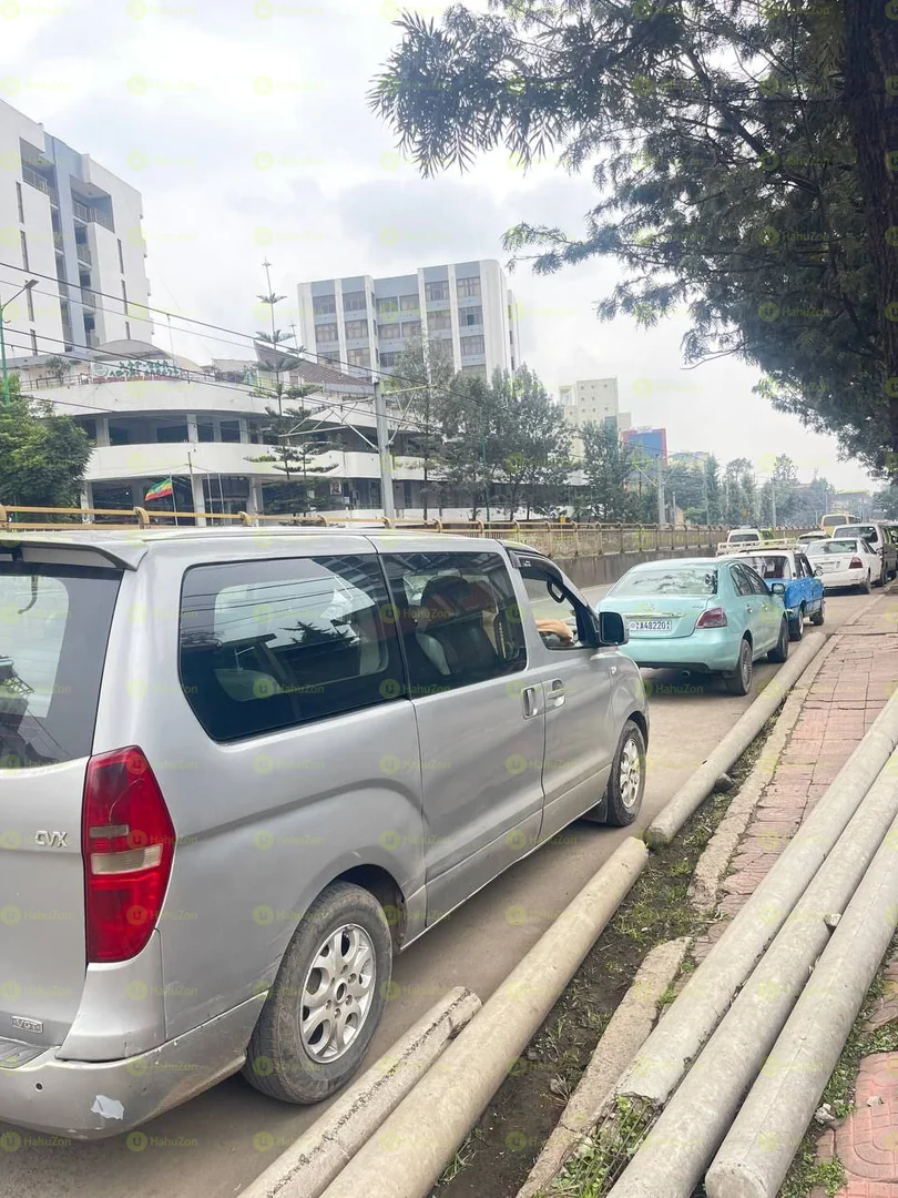 2013 Model-Hyundai  Grand Starex