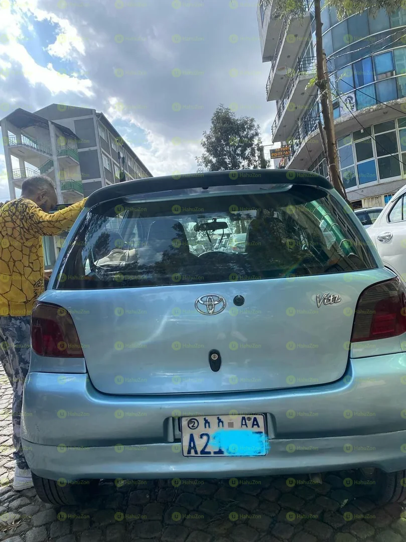 2001 Model-Toyota Vitz