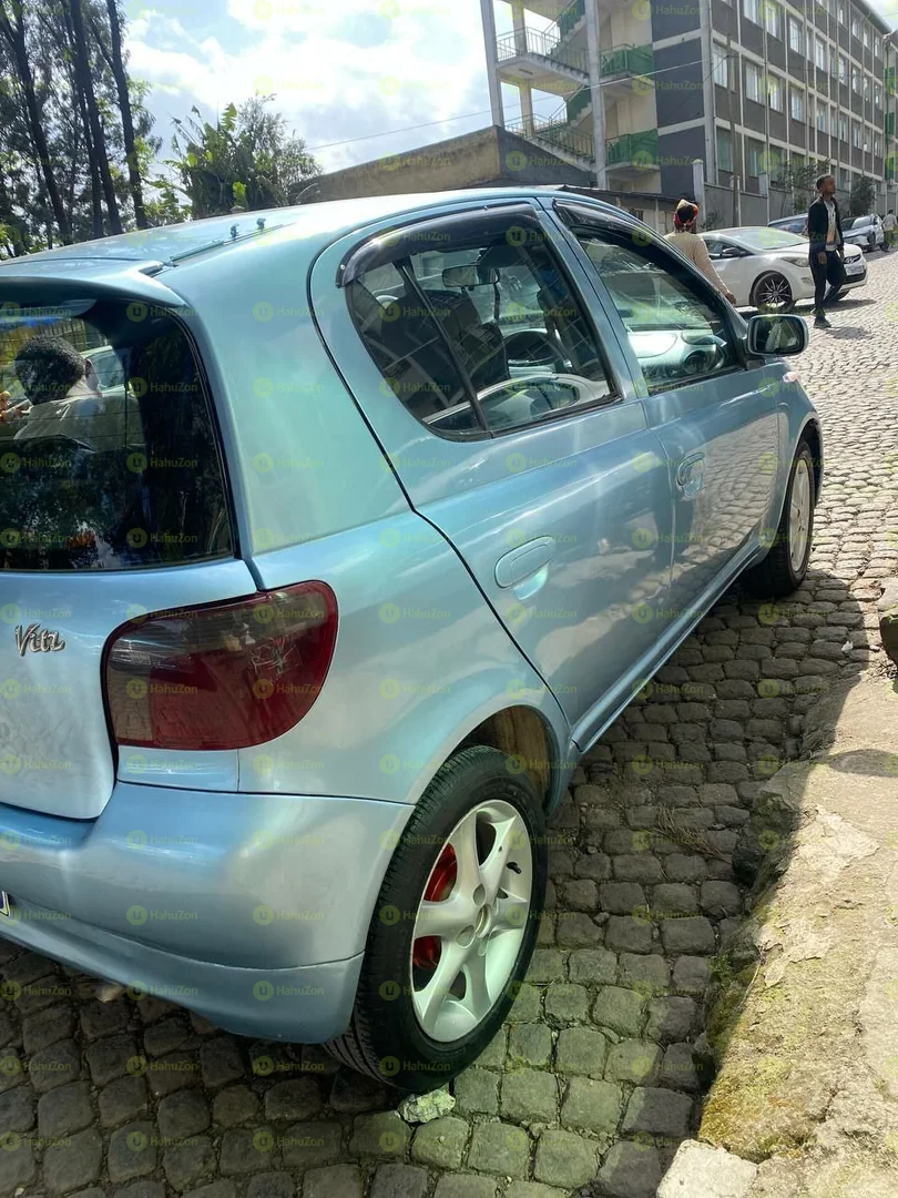 2001 Model-Toyota Vitz