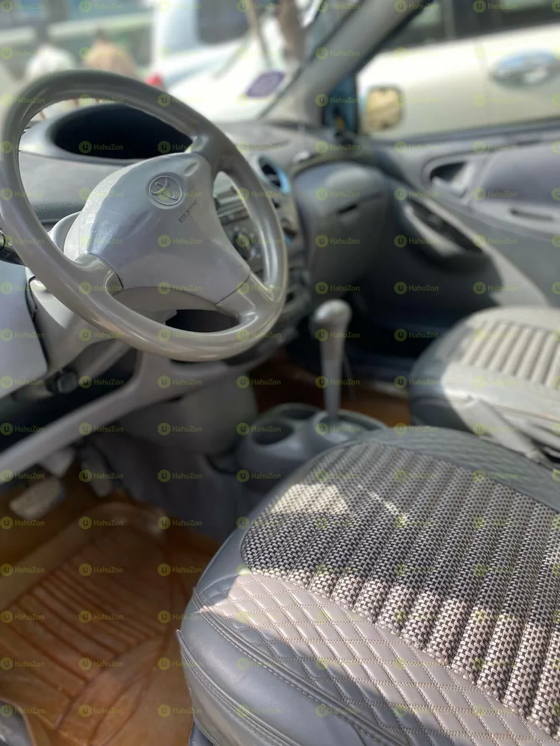 2001 Model-Toyota Vitz