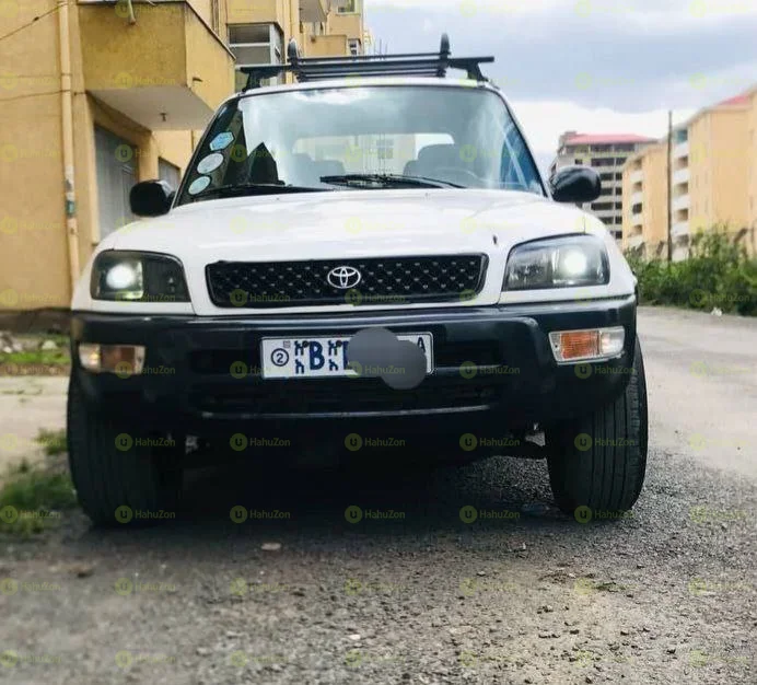 1999 Model-Toyota Rav4