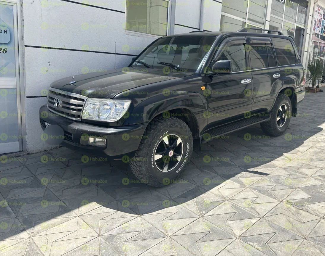2003 Model- Toyota Land Cruiser 1O5