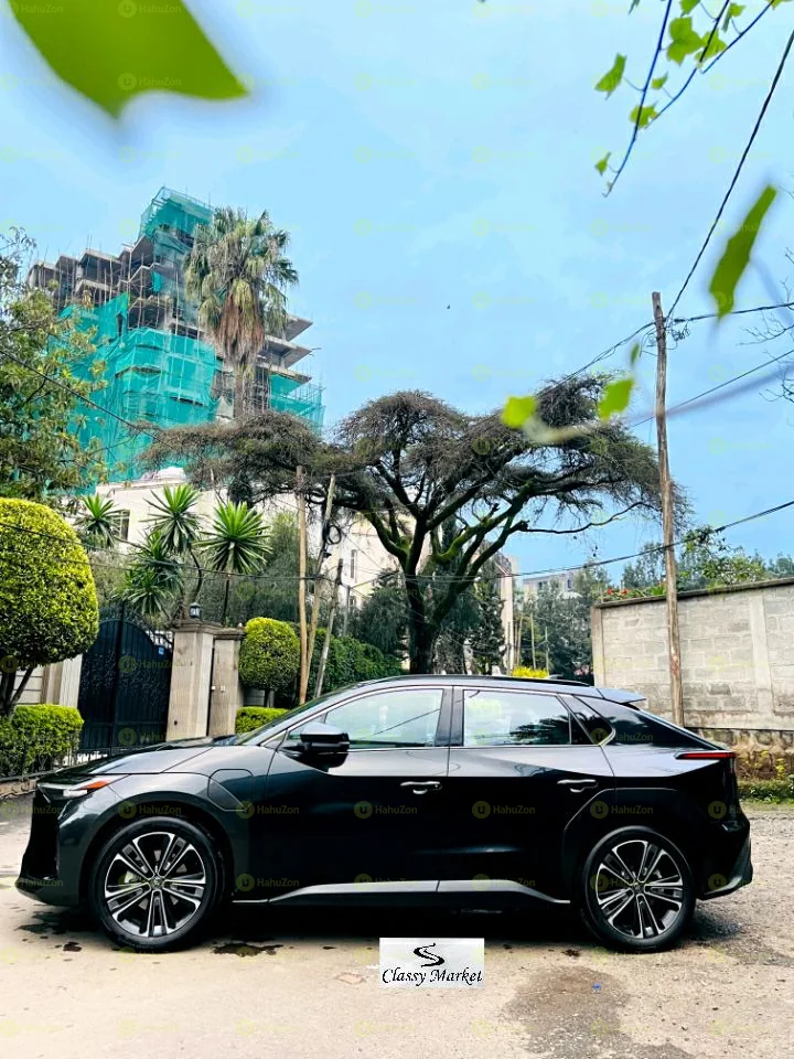 2023 Model-Toyota Bz4x 4-WD Ultra