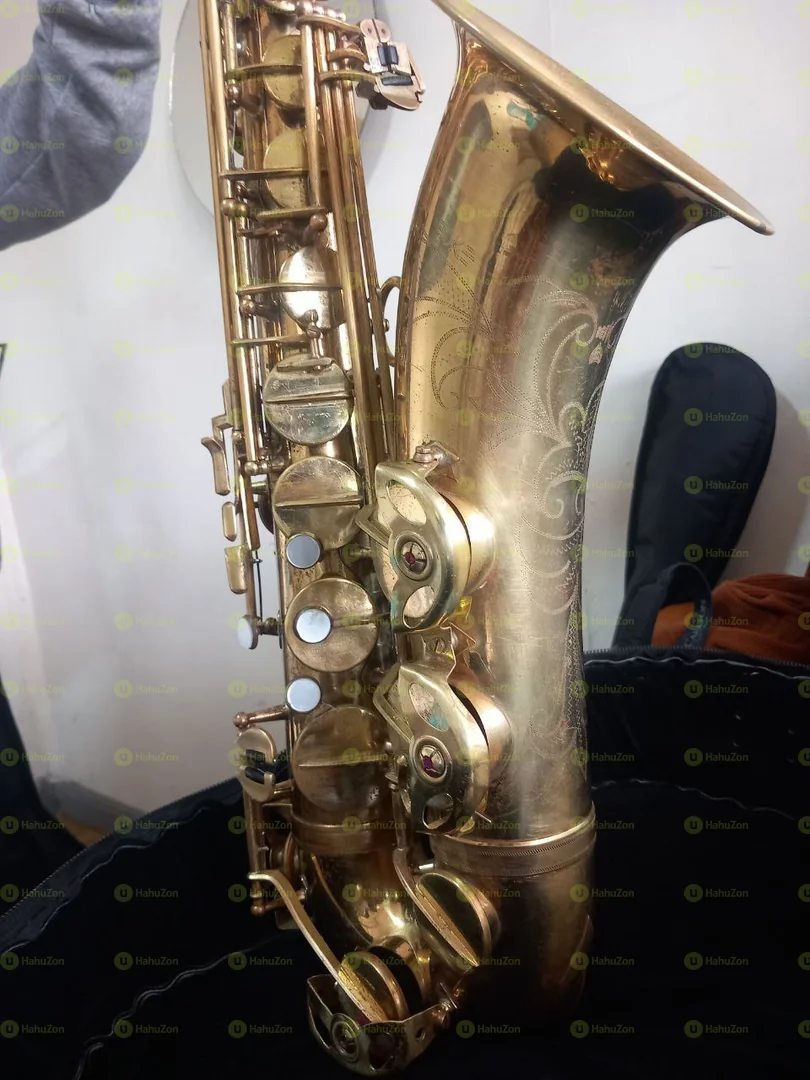 Used Tenor Sax
