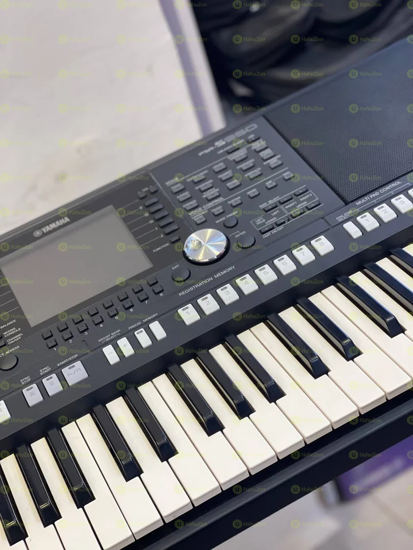 YAMAHA PSR 950 Keyboard