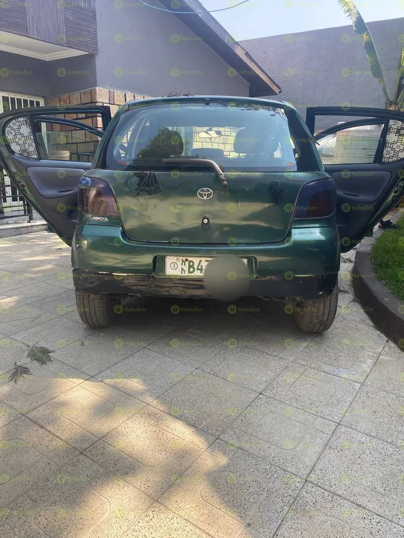 2000 Model-Toyota Vitz Yaris