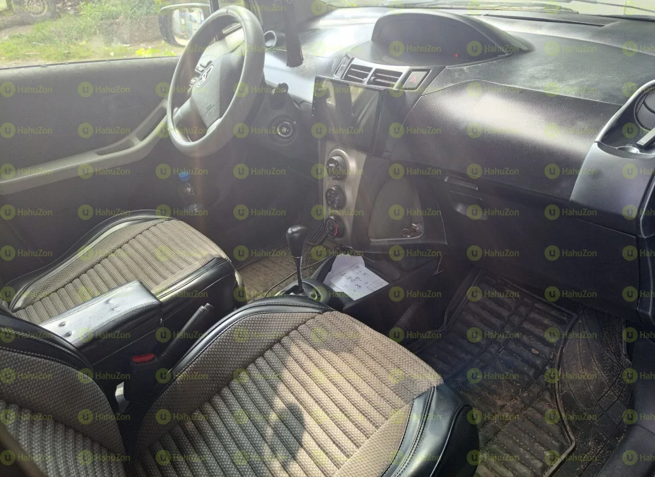 2008 Model-Toyota Yaris Compact