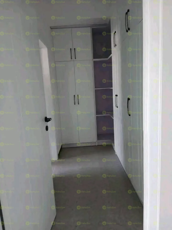 225 ካሬ የሚሸጥ ቤት በአያት