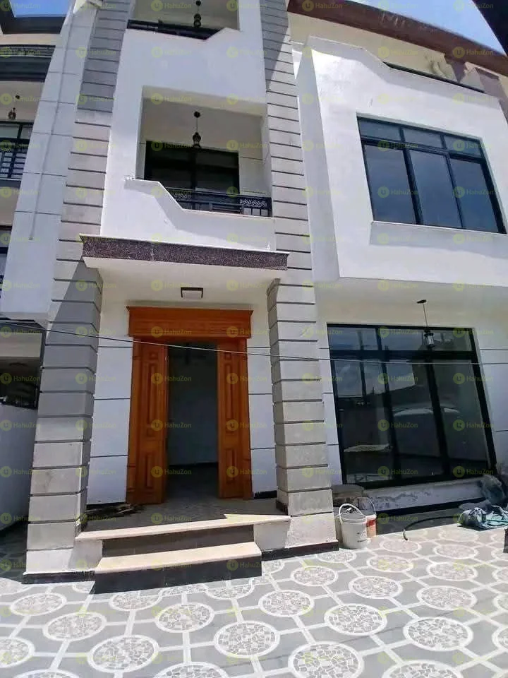 225 ካሬ የሚሸጥ ቤት በአያት