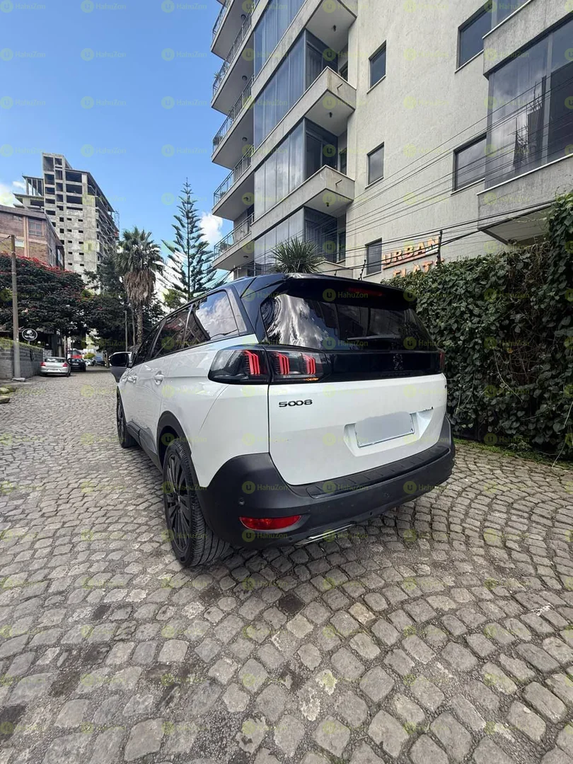 2022 Model-Peugeot 5008