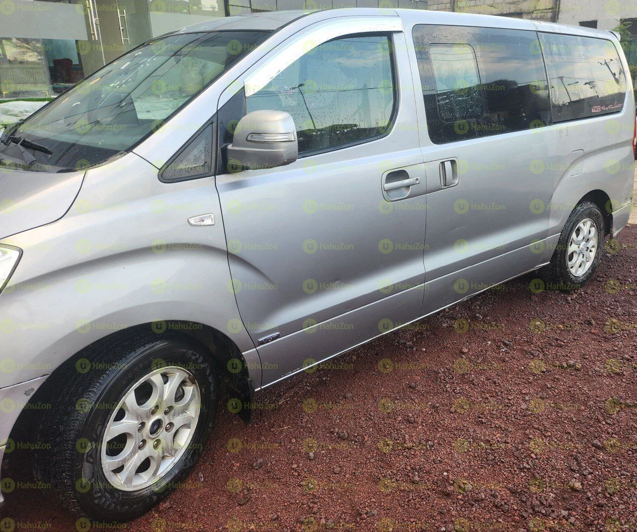 2012 Model-Hyundai Grand Starex