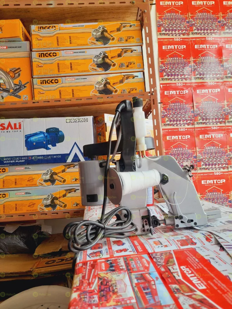 ኤሌትሪካል ማዳበሪያ መስፍያ