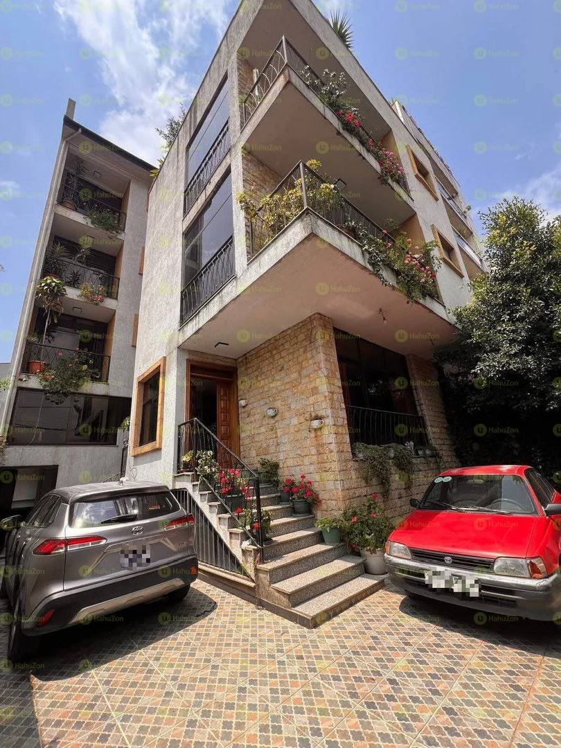 213 ካሬ የሚሸጥ G+3 ቤት በመካኒሳ አቦ