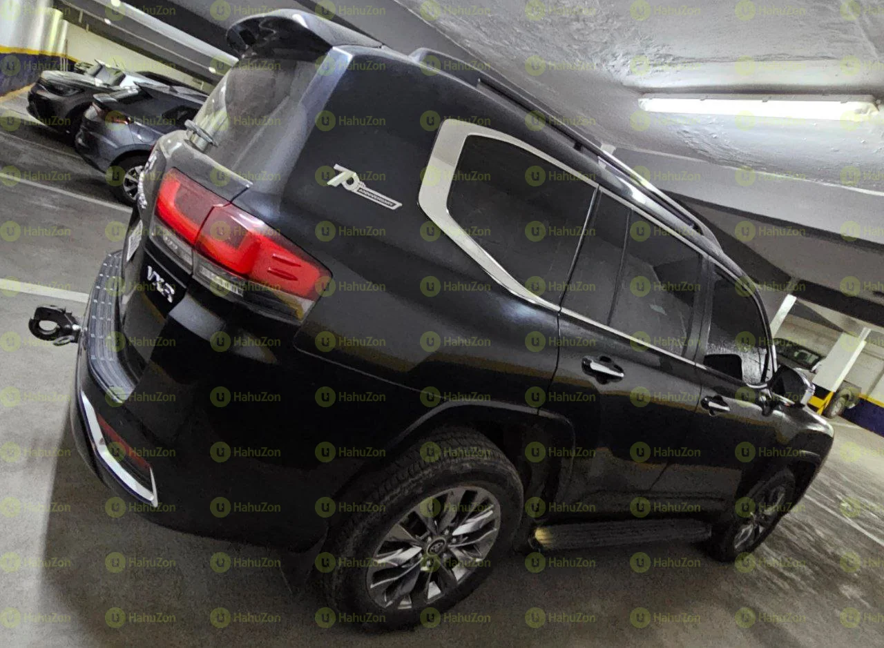 2022 Model-Toyota LandCruiser