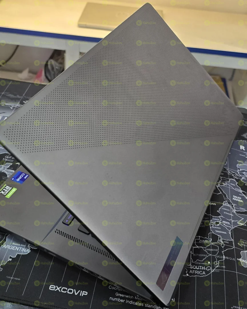 Asus Rog Zephyrus Core i9  13th Generatio Laptop