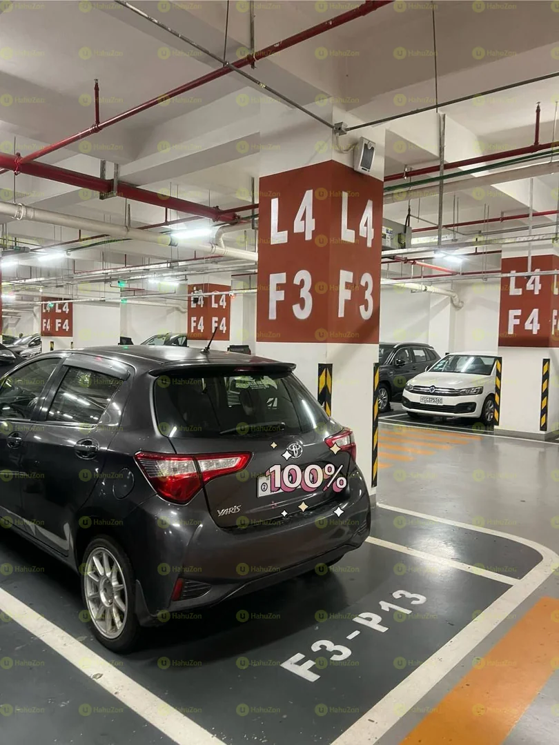 2018 Model-Toyota Yaris Compact