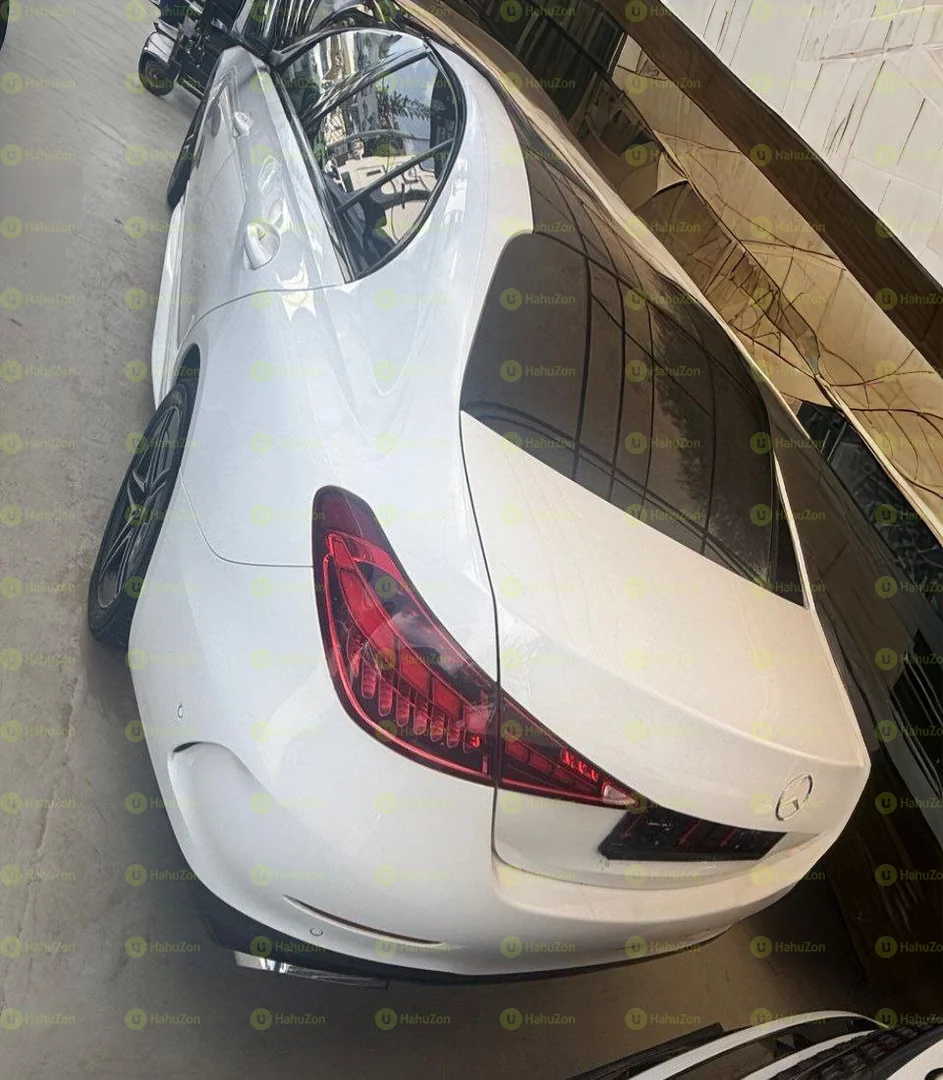 2021 Model-Mercedes -Benz C300 AMG