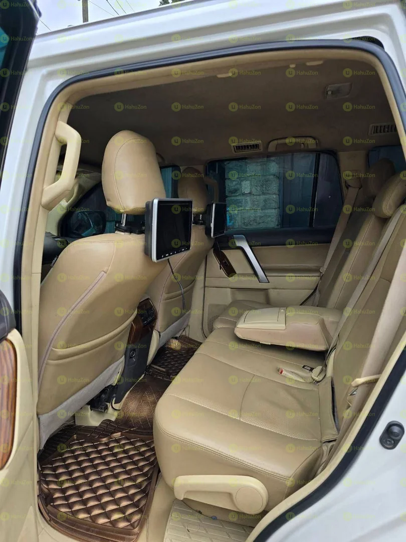 2014 Model-Toyota Landcruiser Prado