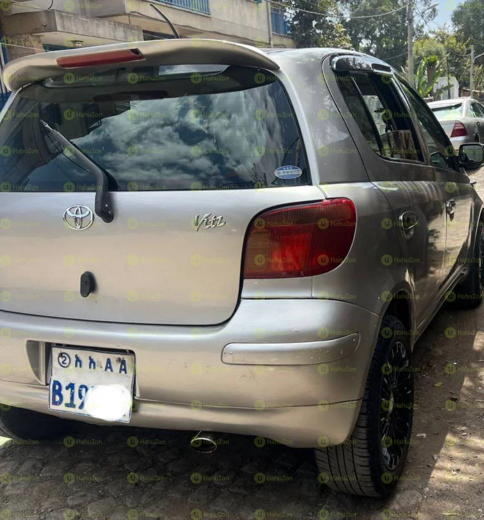 2004 Model-Toyota Vitz