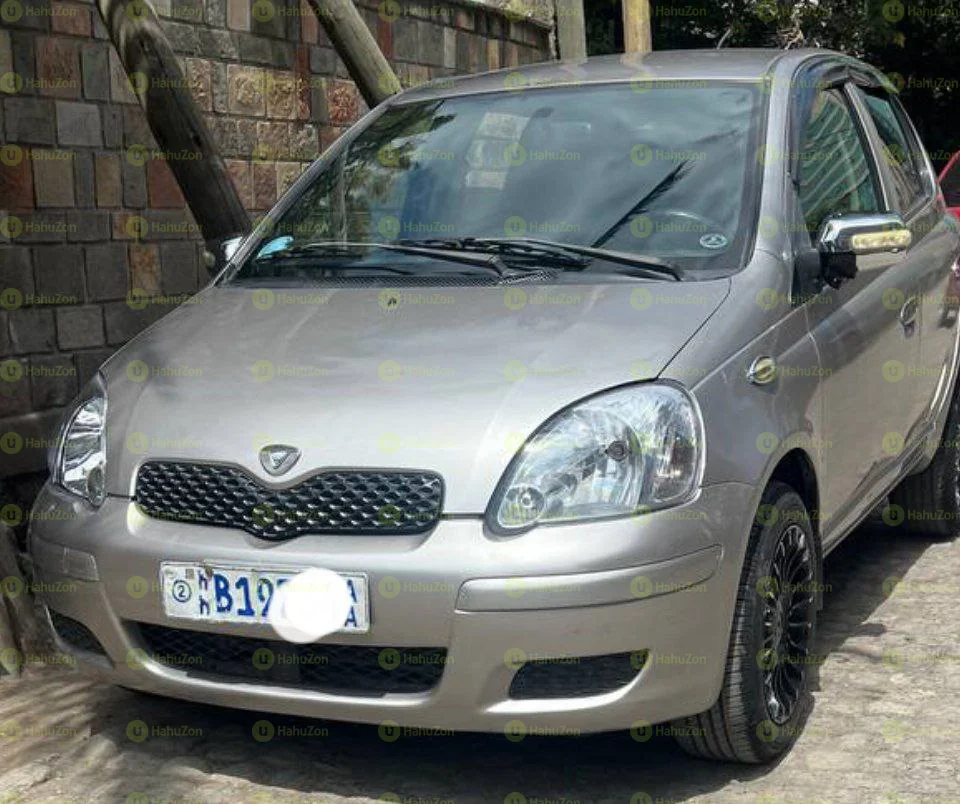 2004 Model-Toyota Vitz