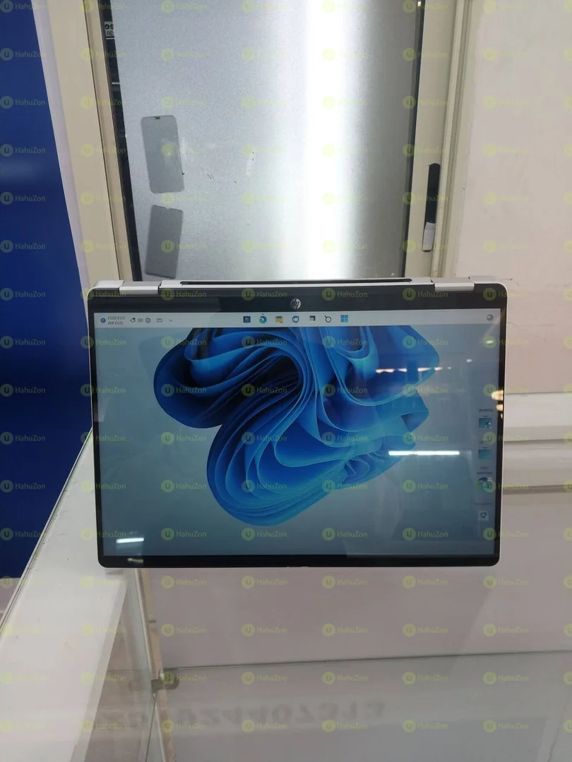 HP OmniBook 5 Flip Core 7 15th Generation Laptop