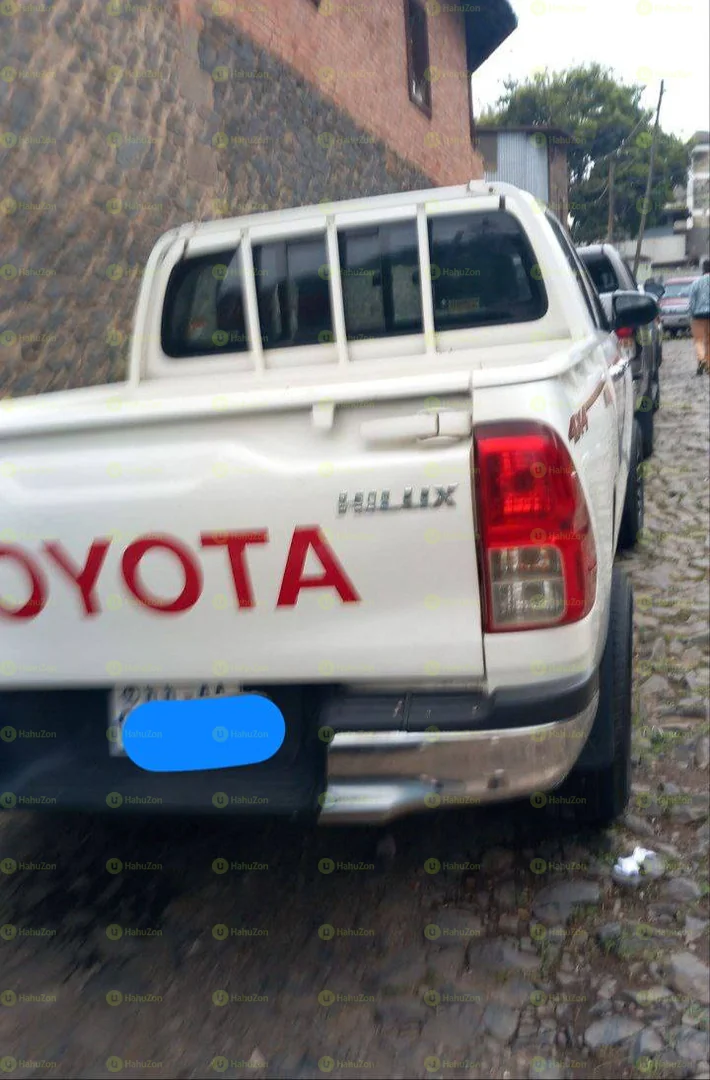 2016 Model-Toyota Hilux Double Cab