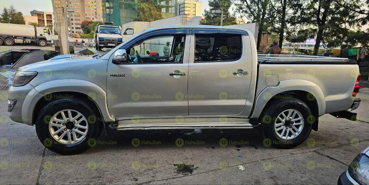 2013 Model-Toyota Vigo Double Cab