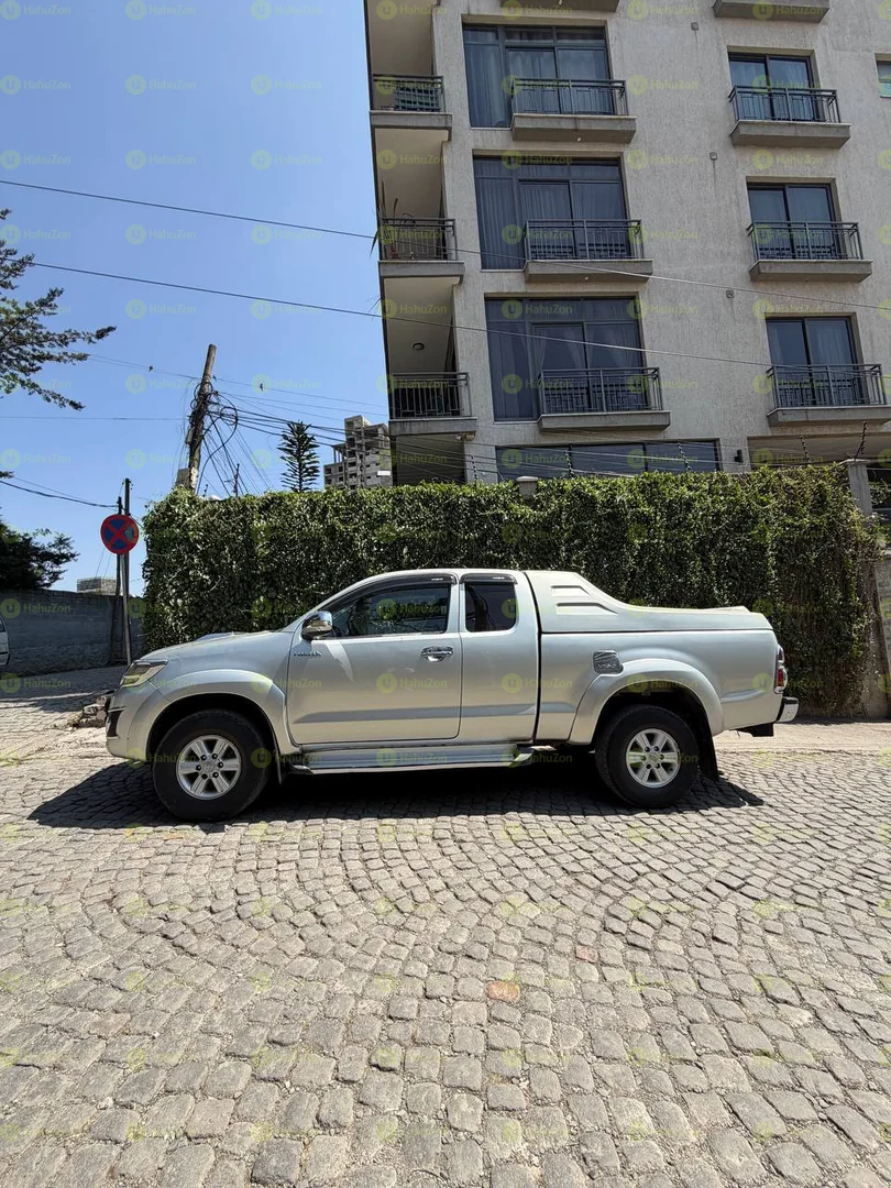 2012 Model-Toyota Hilux Extra  Cab