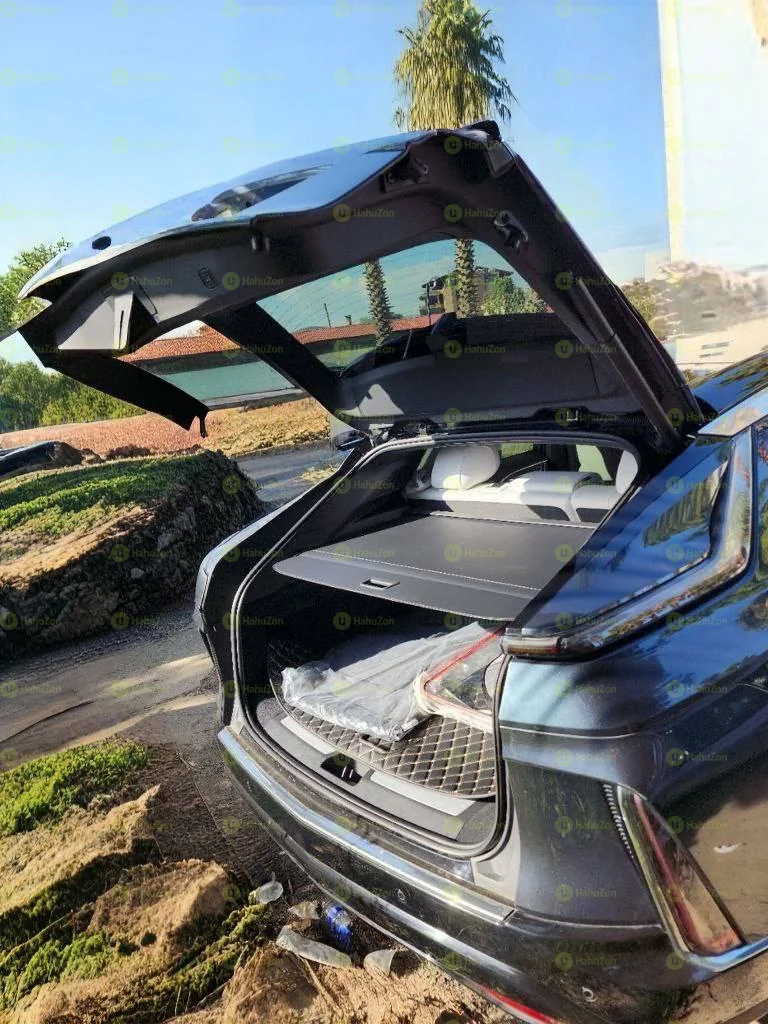 2023 Model- Cadillac Lyriq