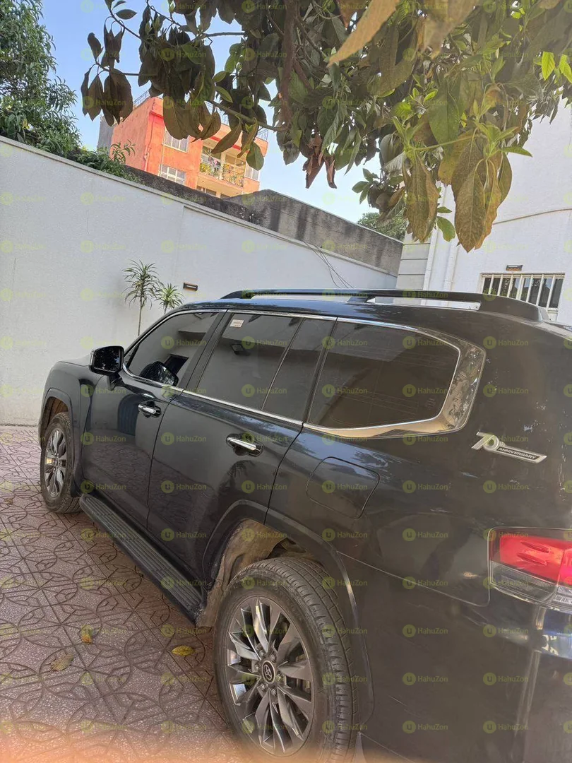 2023 Model-Toyota Land Cruiser  VXR