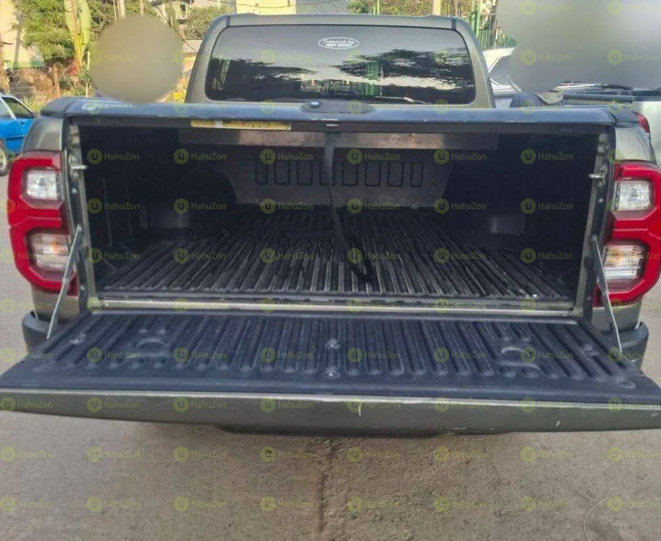 2022 Model-Toyota Hilux invisible Double Cup