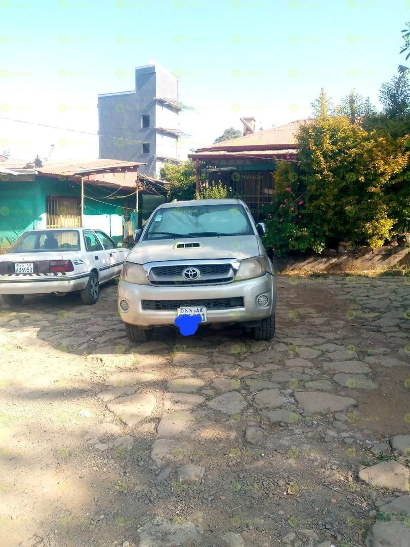 2009 Model-Toyota Hilux Revo Double-Cab