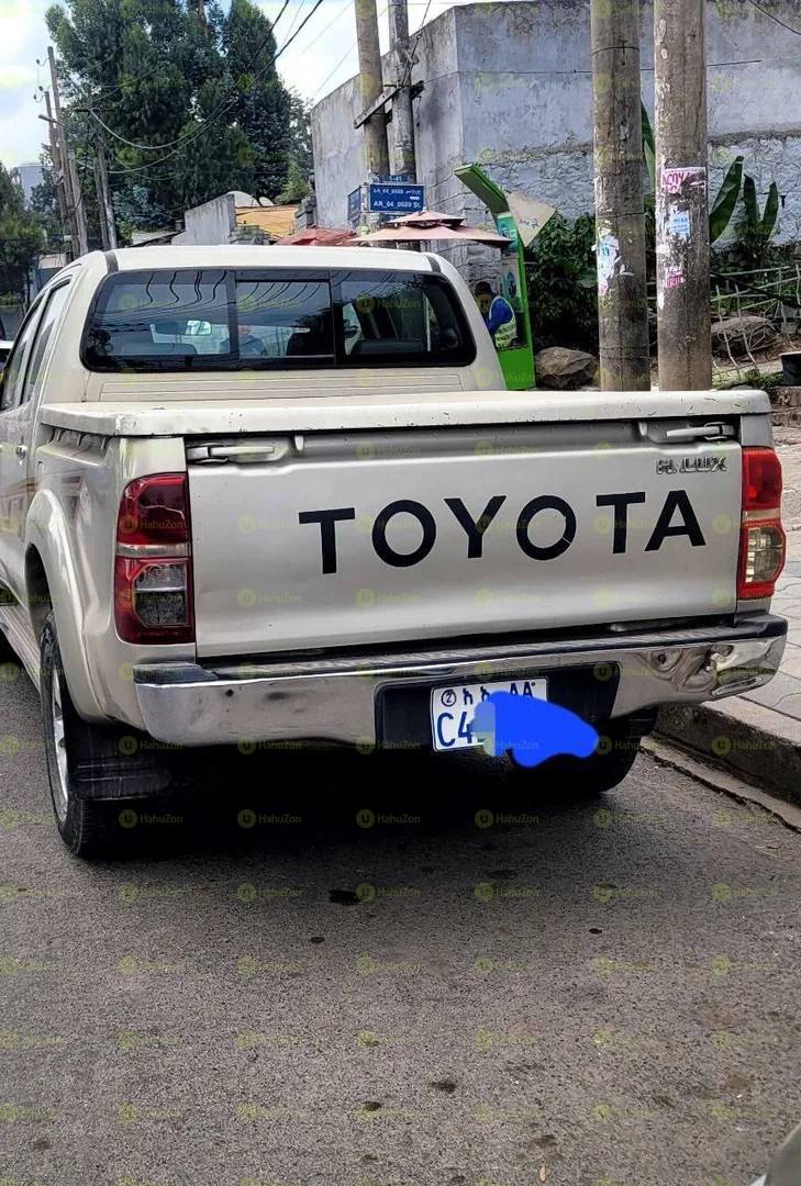 2014 Model-Toyota Hilux Dubble Cab