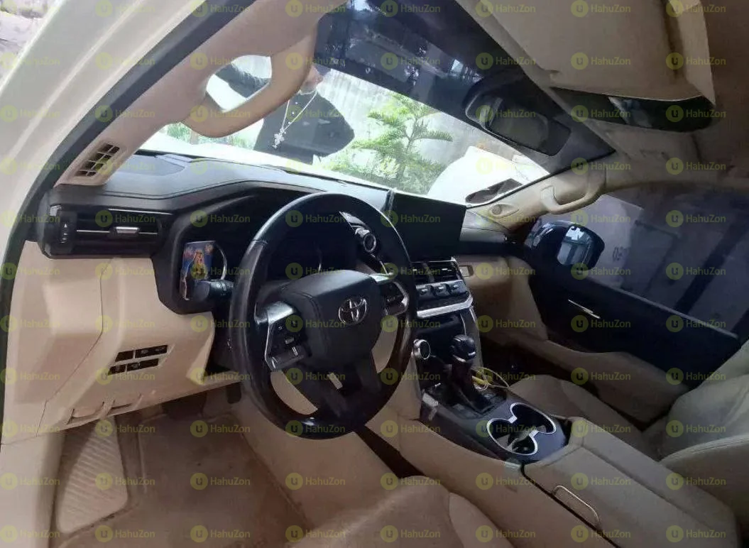 2023 Model-Toyota Land Cruiser V6 VXR