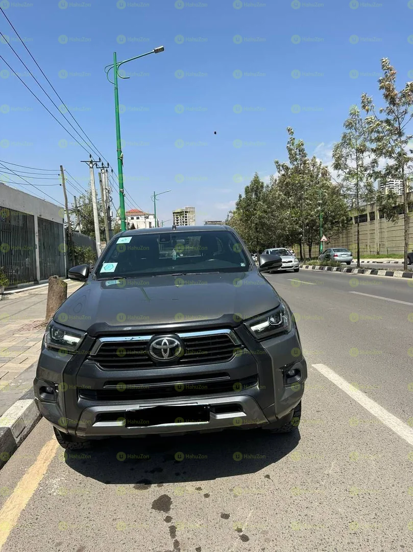 2021 Model-Toyota Hilux Invisible Xtra Cup
