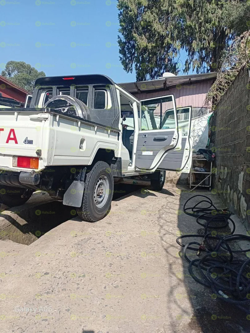 2020 Model-Toyota Land Cruiser Mark2