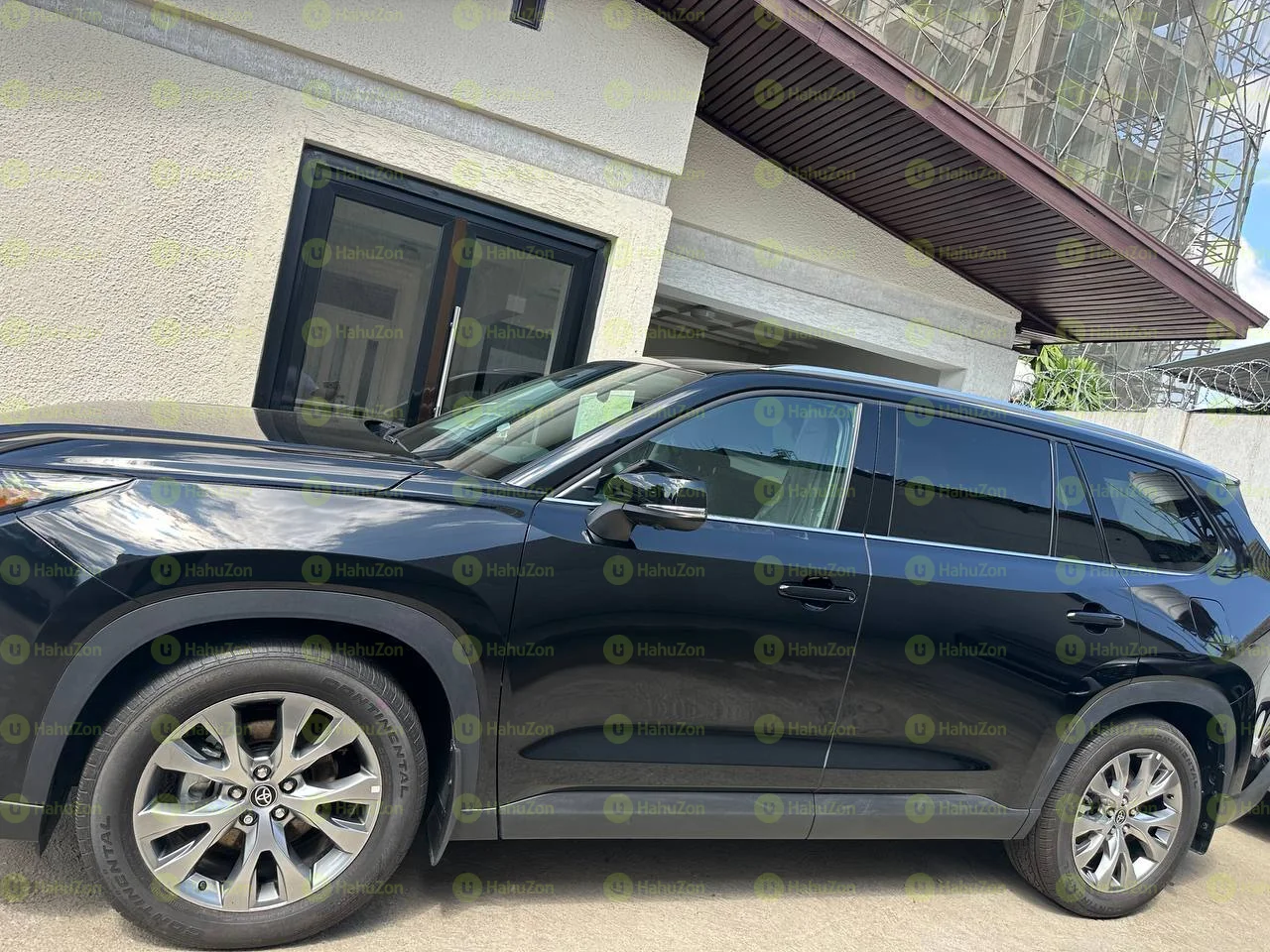 2025-Toyota Highlander Hybrid