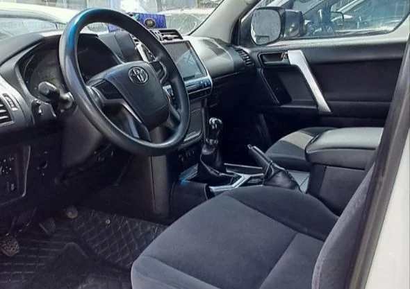 2018 Model-Toyota Landcruiser Prado