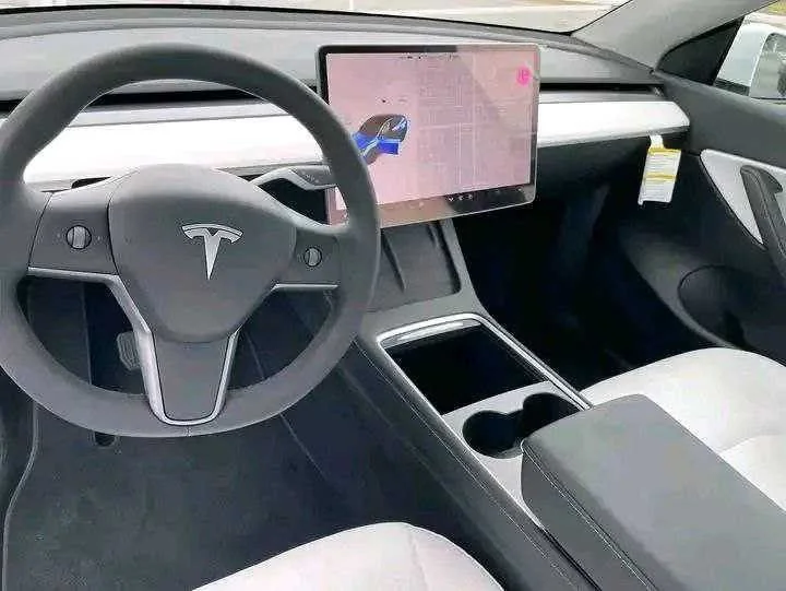 2023 Model-Tesla Y