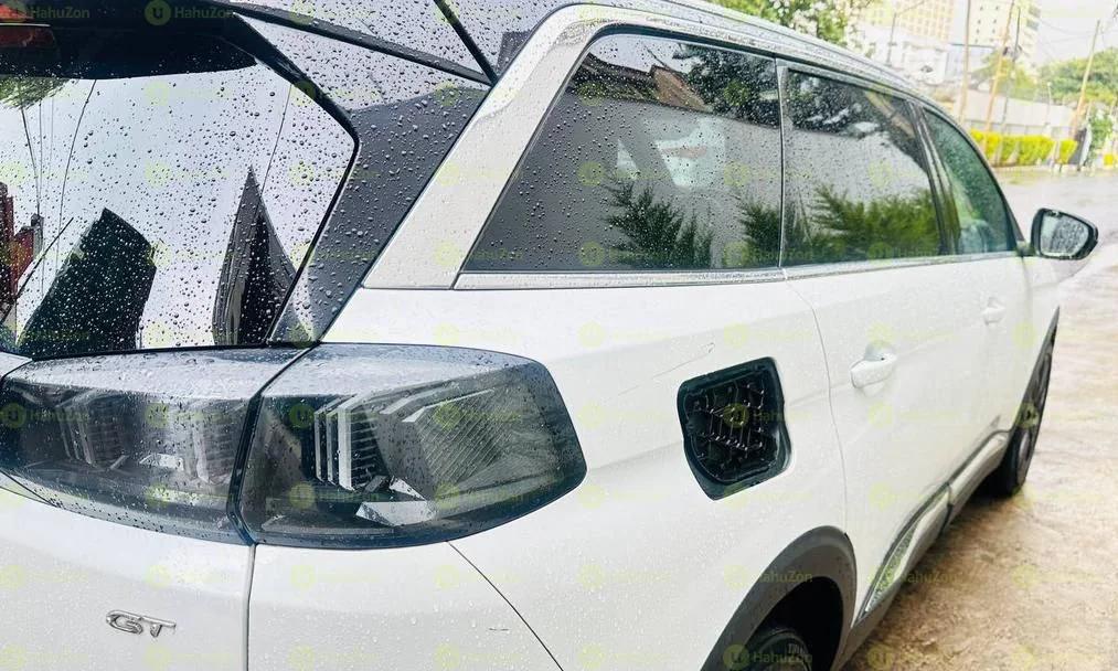 2021 Model-Peugeot 5008 GT