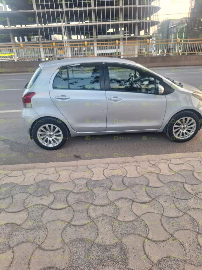 2008 Model-Toyota Yaris Compact
