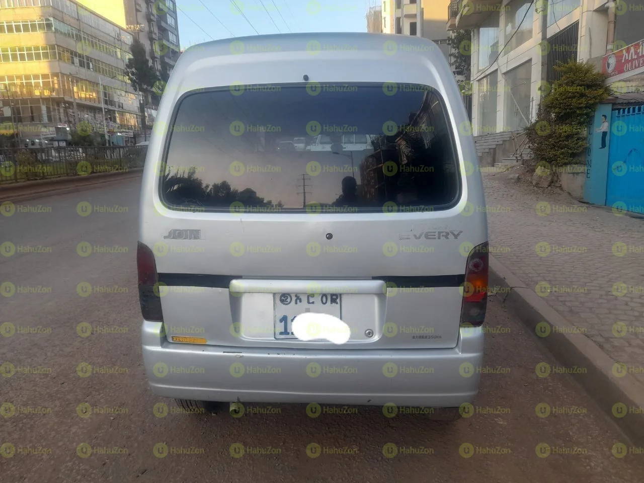 2000 Model-Suzuki Evry