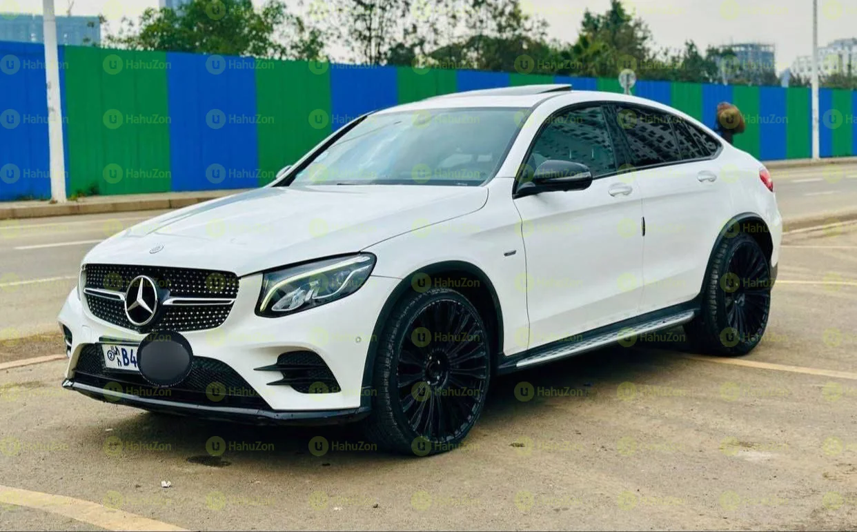 2018 Model-Mercedes Benz GLC 250e 4MATIC