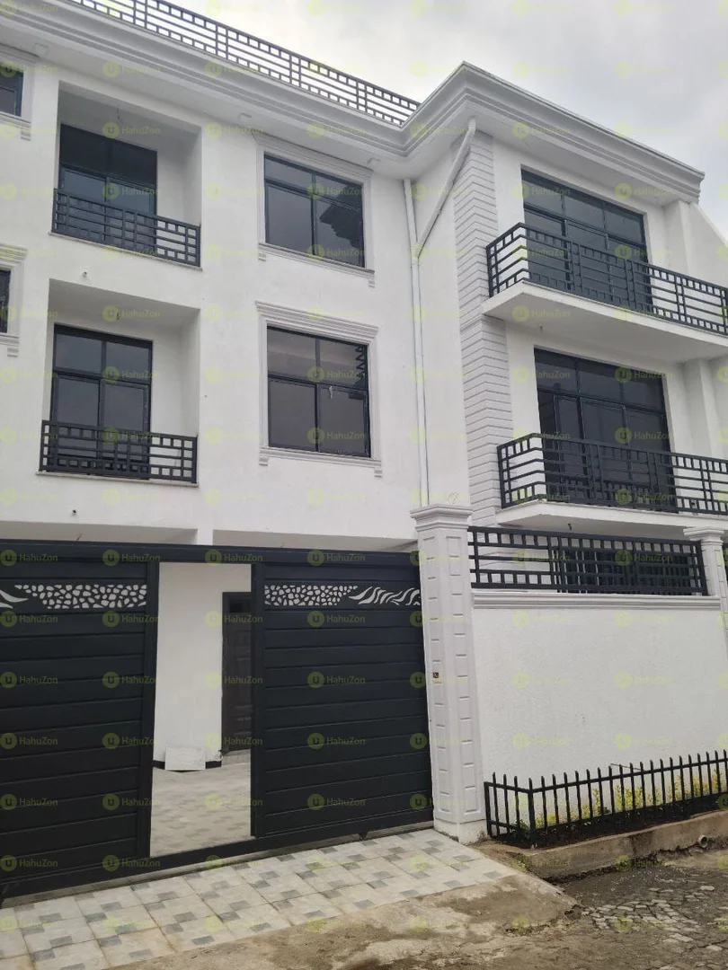 200 ካሬ የሚሸጥ G+2 ቤት በወሰን