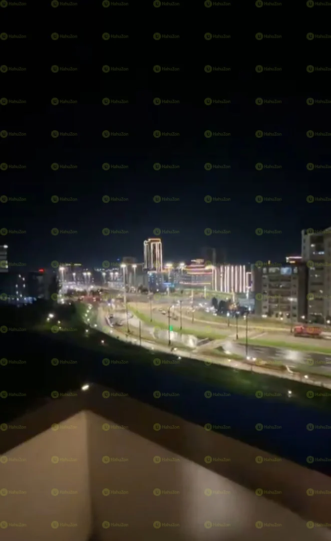 350 ካሬ የሚከራይ G+4  ህንጻ በመገናኛ