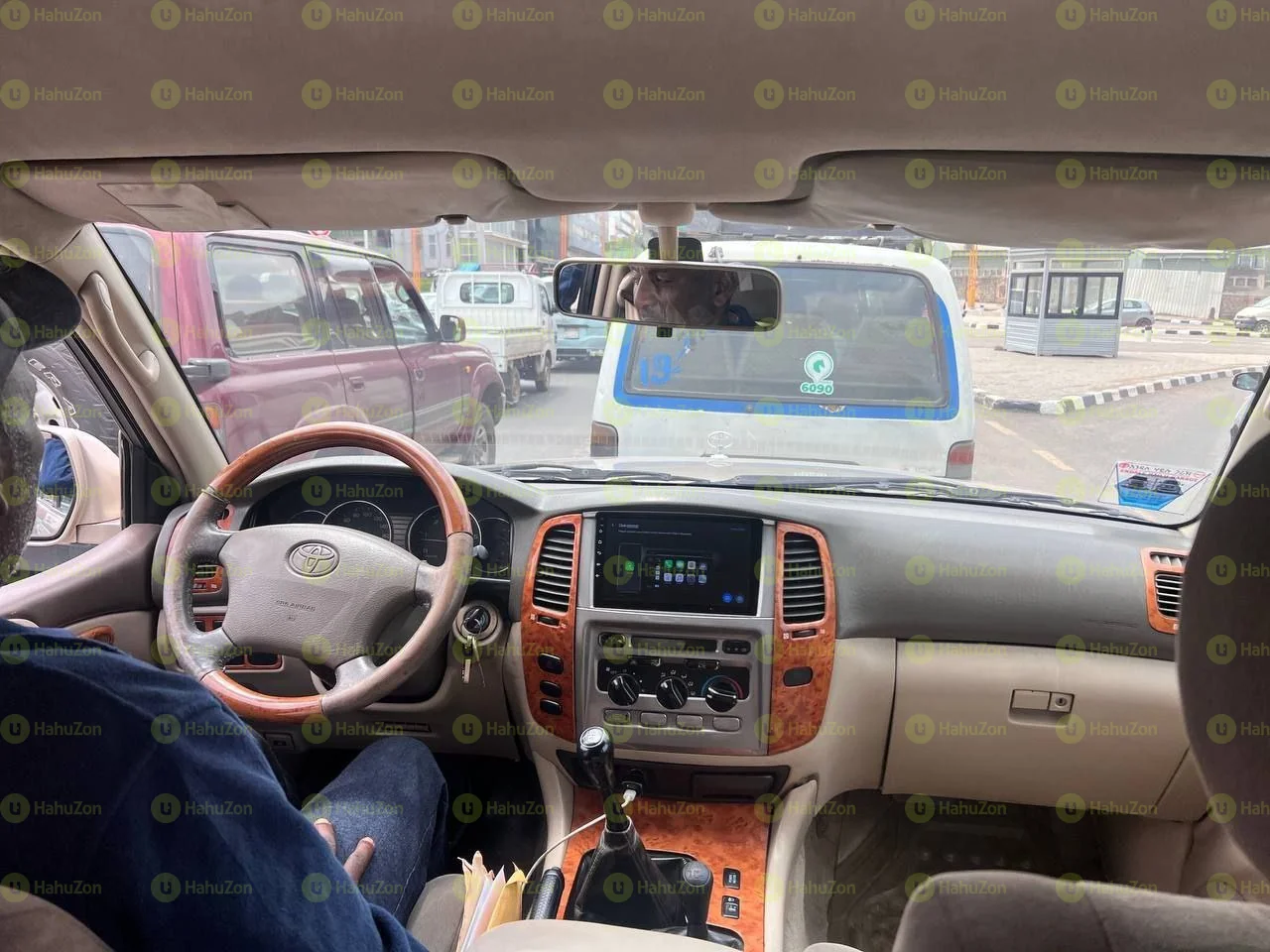 2004 Model-Toyota Landcruiser 1O5