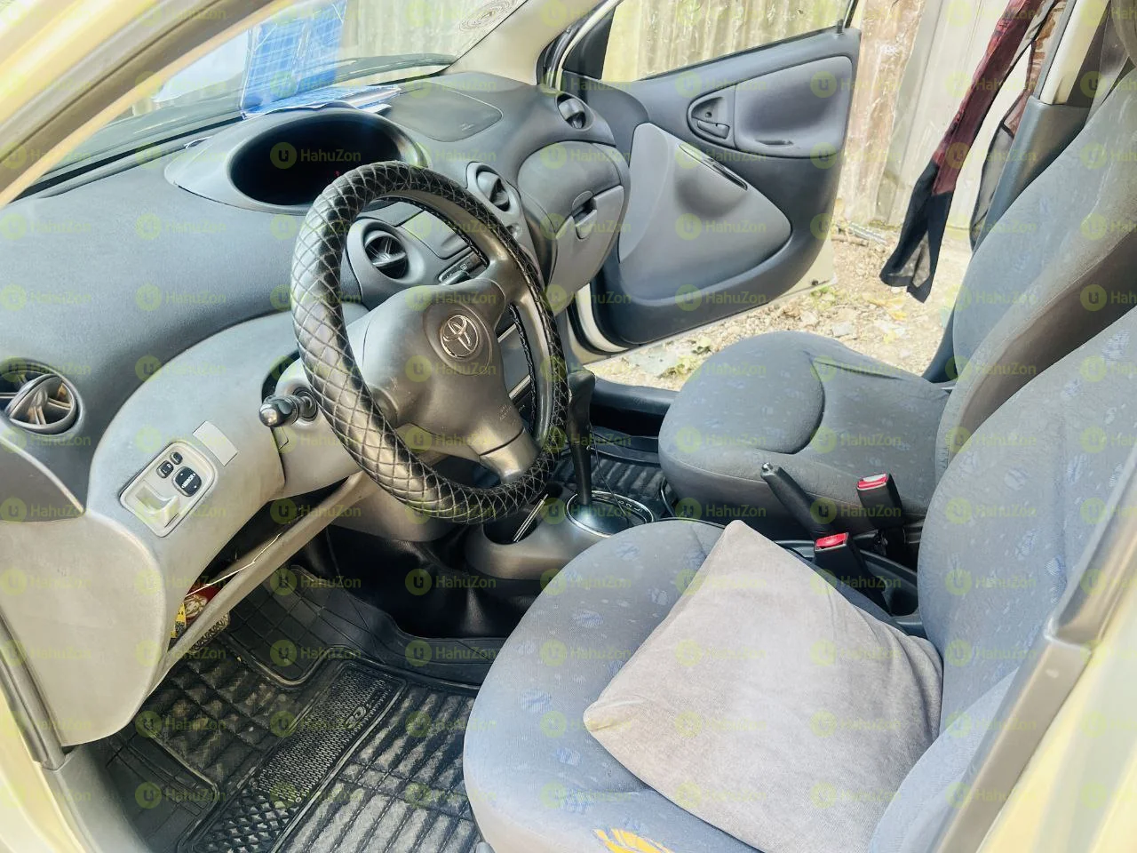 2002 Model-Toyota Vitz