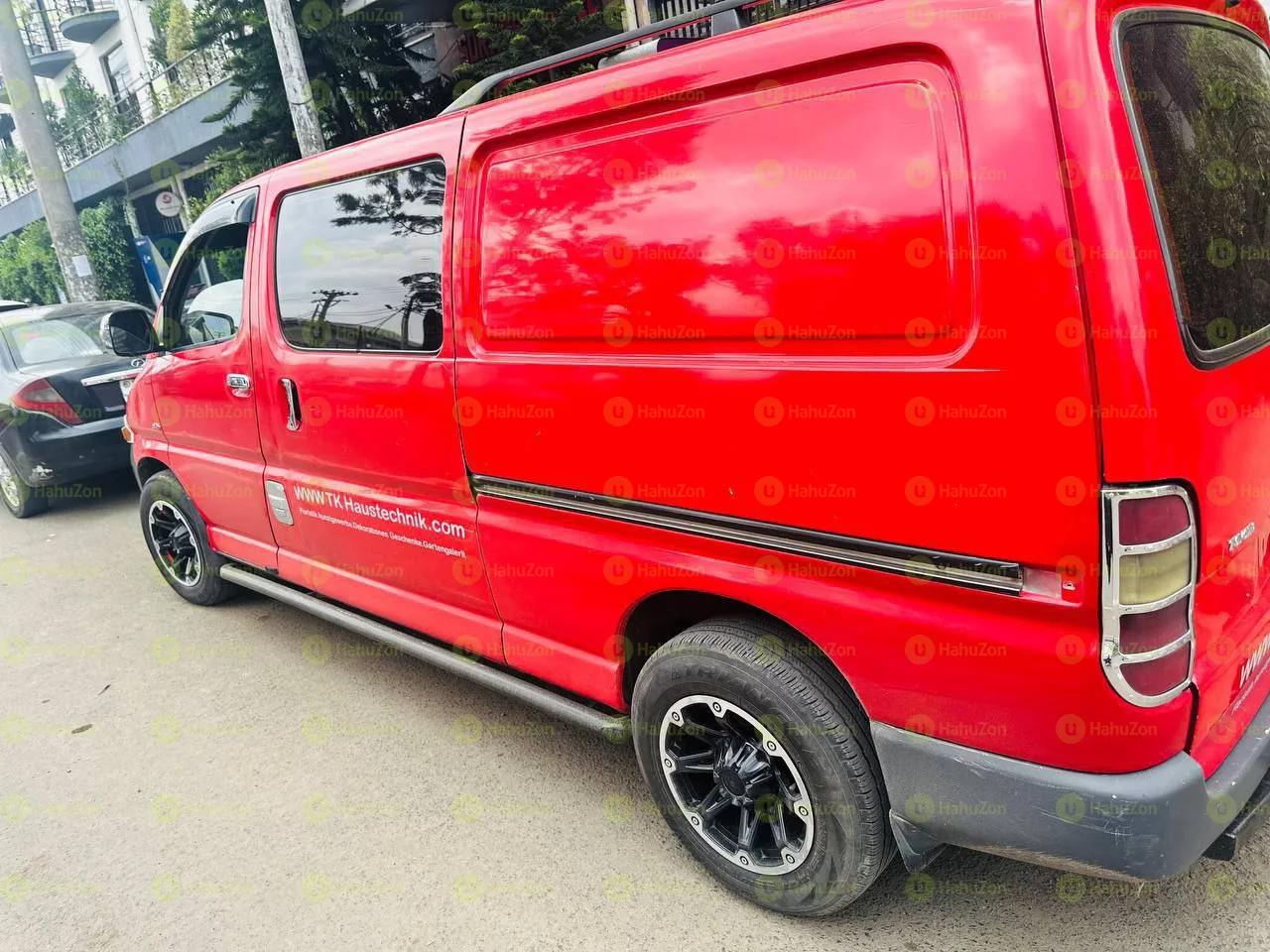 2006 Model-Toyota Hiace Dolphin