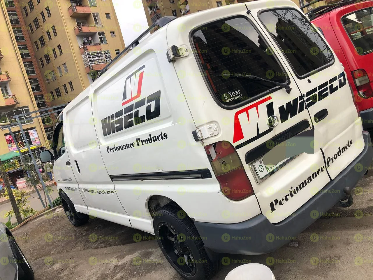 2005 Model-Toyota Hiace Dolphin